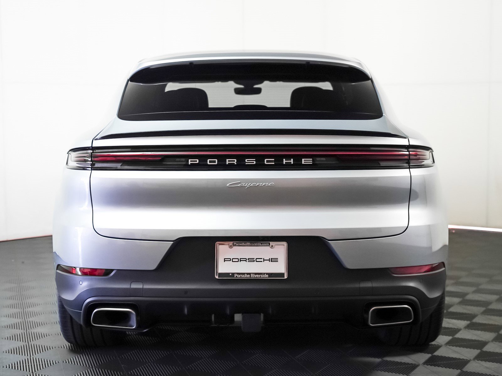2025 Porsche Cayenne Coupe photo 11