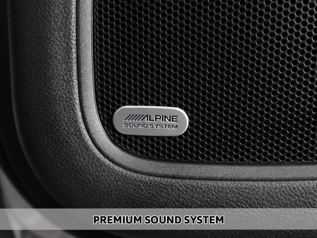 2015 Chrysler 200 C photo 3