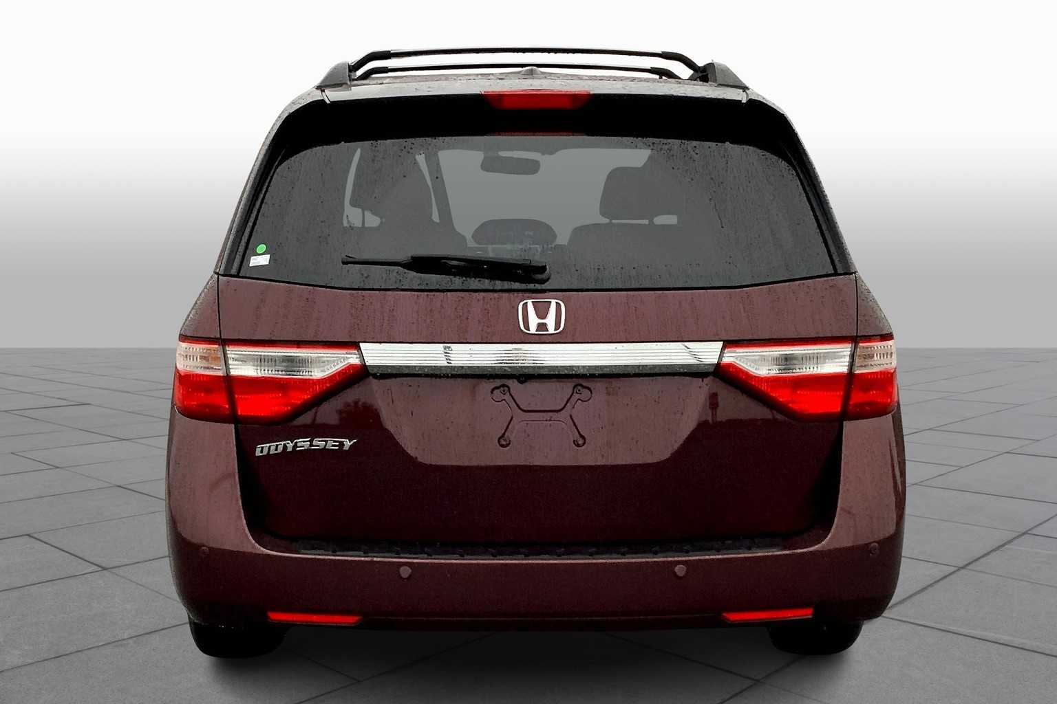 2013 Honda Odyssey EX-L photo 4