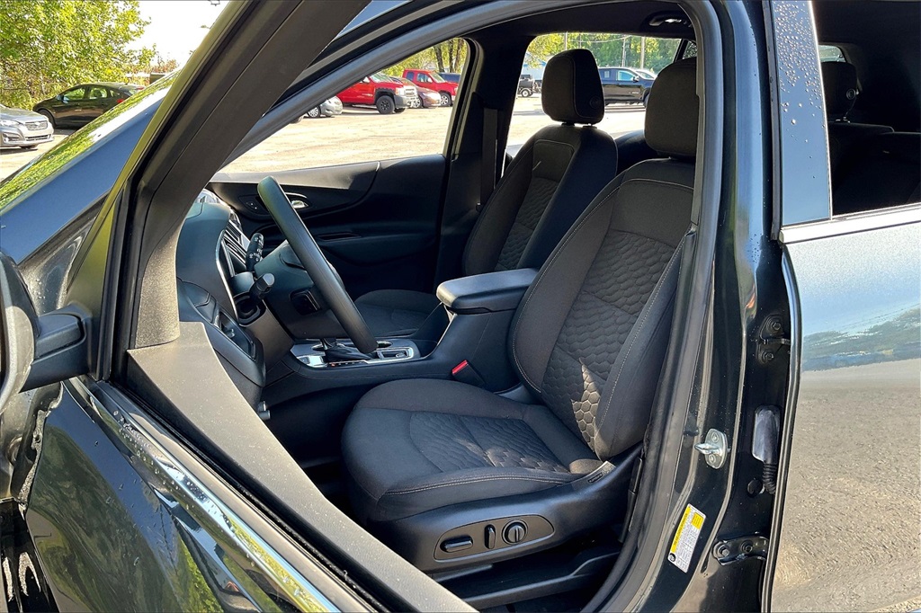 2019 Chevrolet Equinox LT photo 9