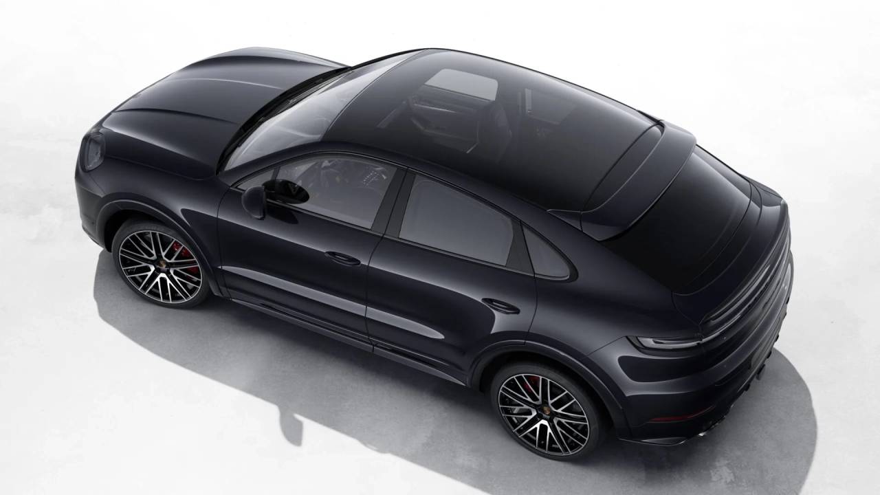 2026 Porsche Cayenne GTS Coupe photo 4