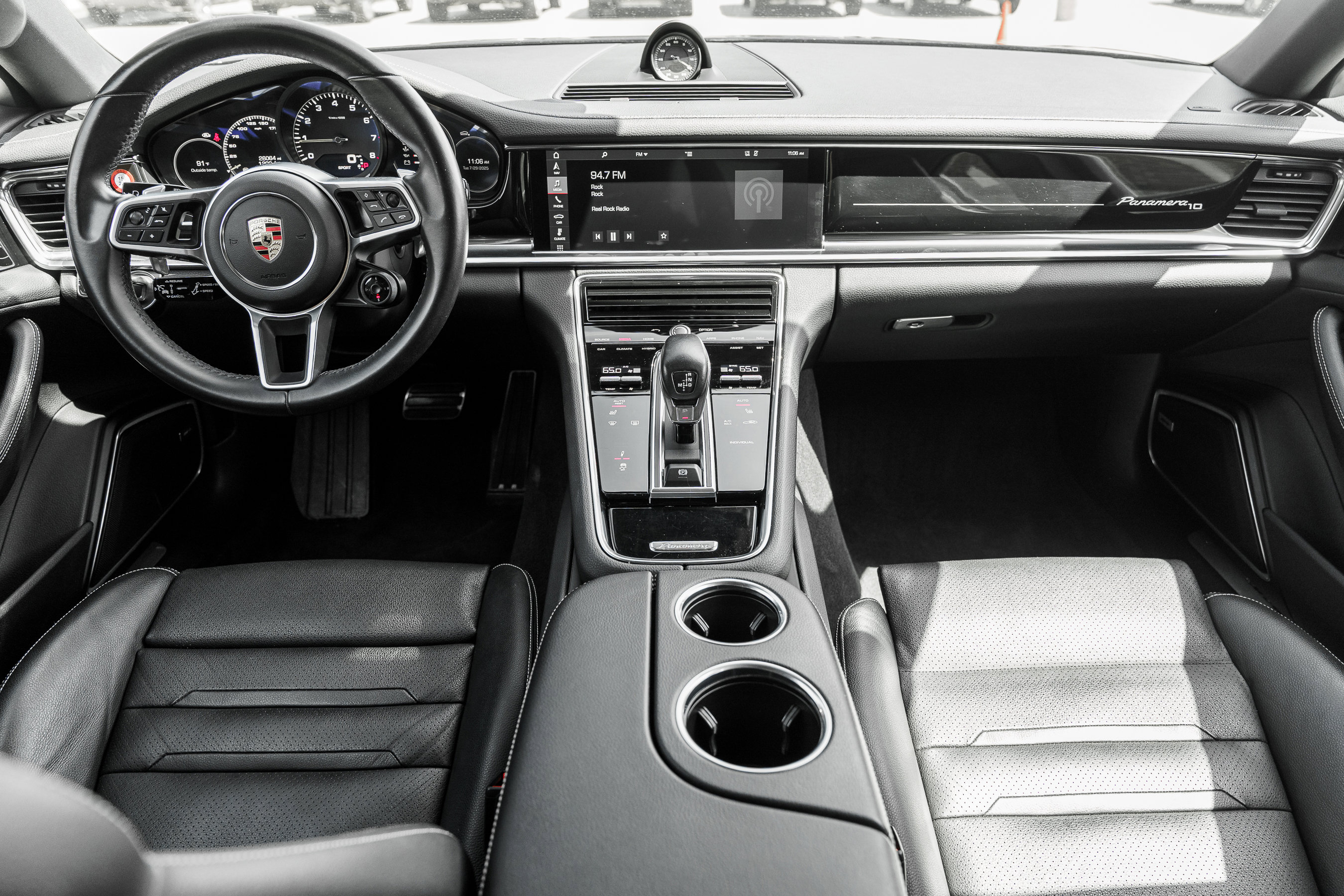2020 Porsche Panamera 4 E-Hybrid photo 8