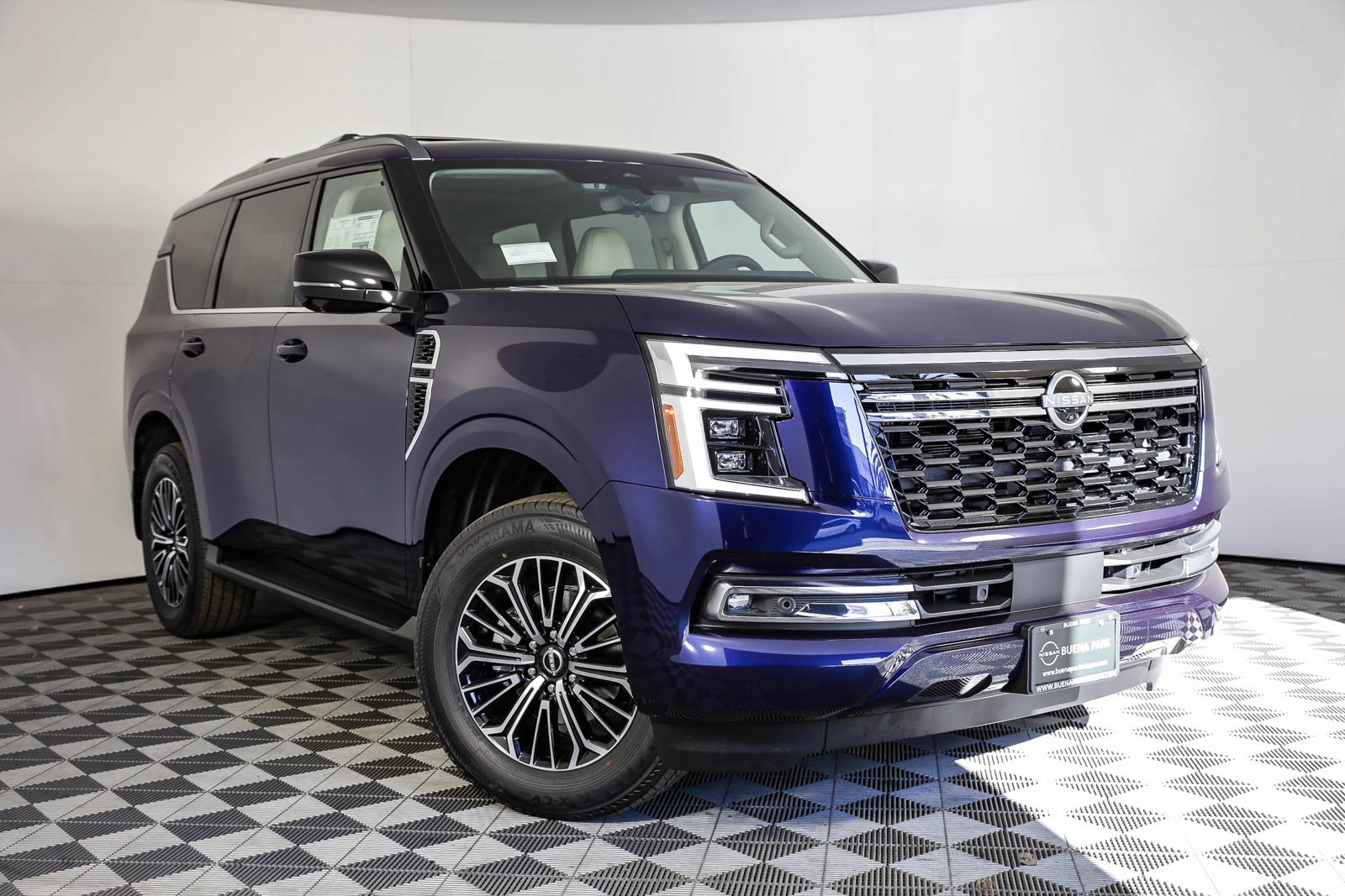 2026 Nissan Armada Platinum's photo