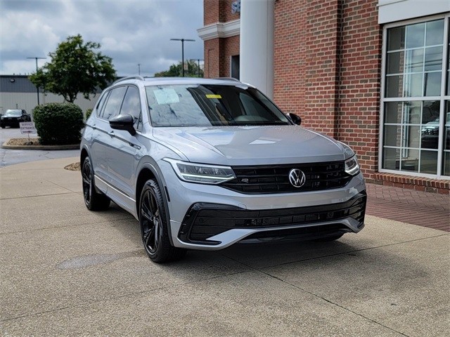 2023 Volkswagen Tiguan SE R-Line Black photo 3