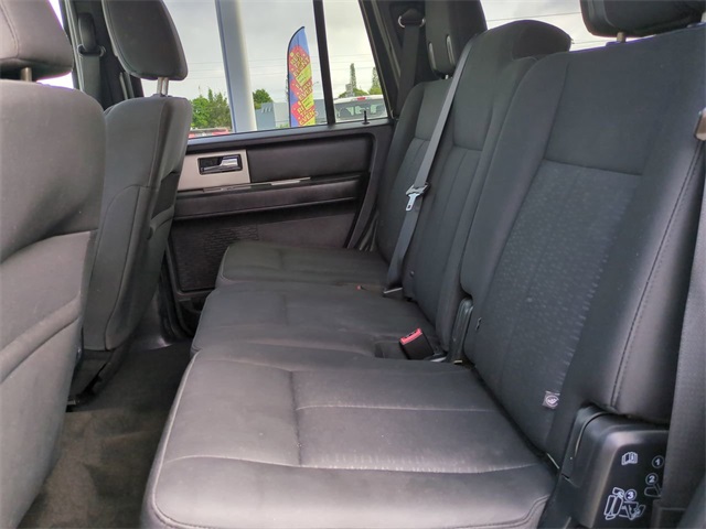 2017 Ford Expedition XLT photo 13
