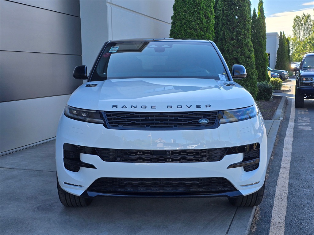 2025 Land Rover Range Rover Sport SE photo 3