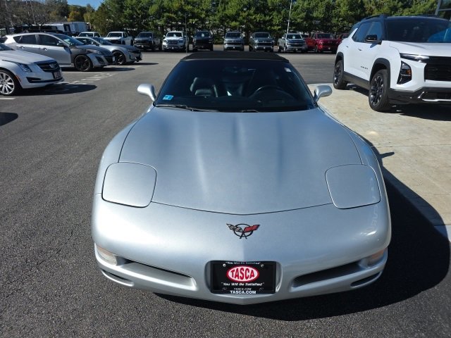 2001 Chevrolet Corvette Base photo 3