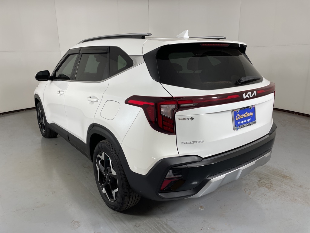 2024 Kia Seltos EX photo 4