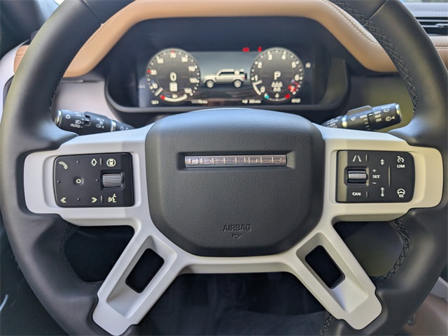 2025 Land Rover Defender 110 S photo 7