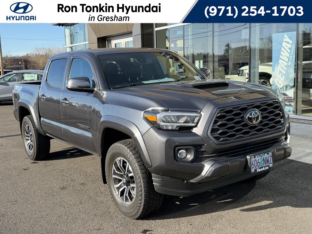 2022 Toyota Tacoma TRD Sport's photo