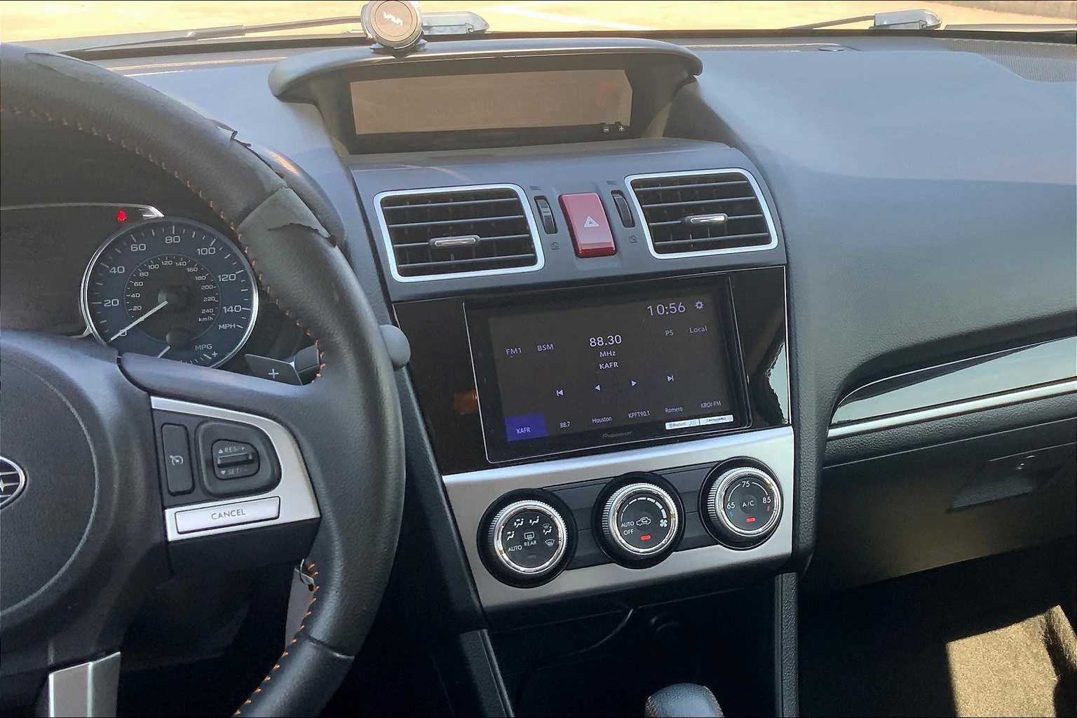 2016 Subaru Crosstrek Limited photo 6