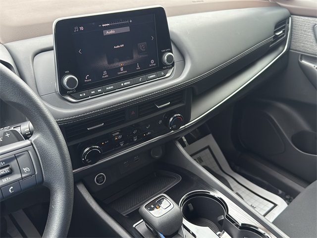 2023 Nissan Rogue S photo 16