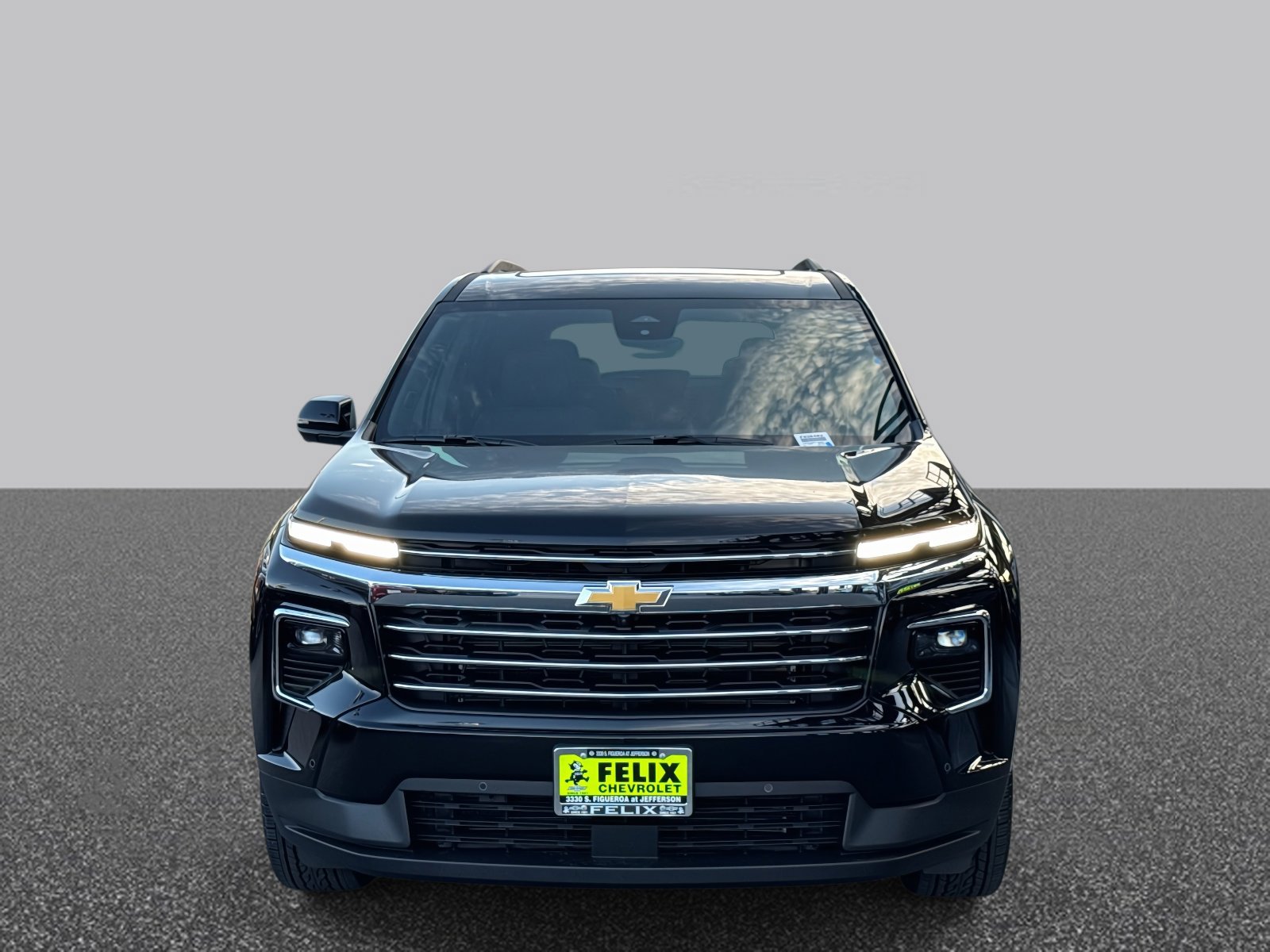 2026 Chevrolet Traverse 1LT photo 2