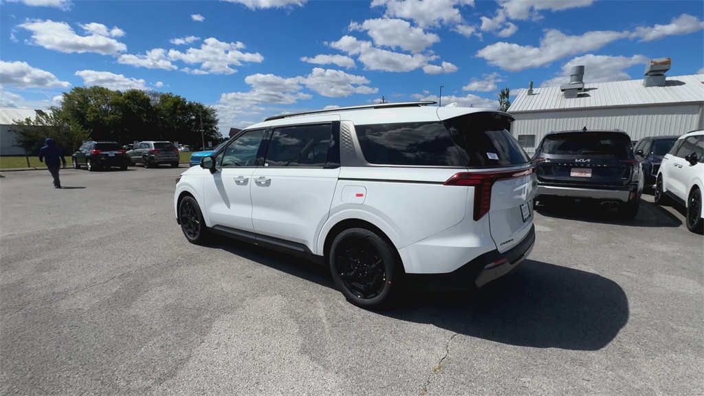 2026 Kia Carnival SX Prestige photo 4