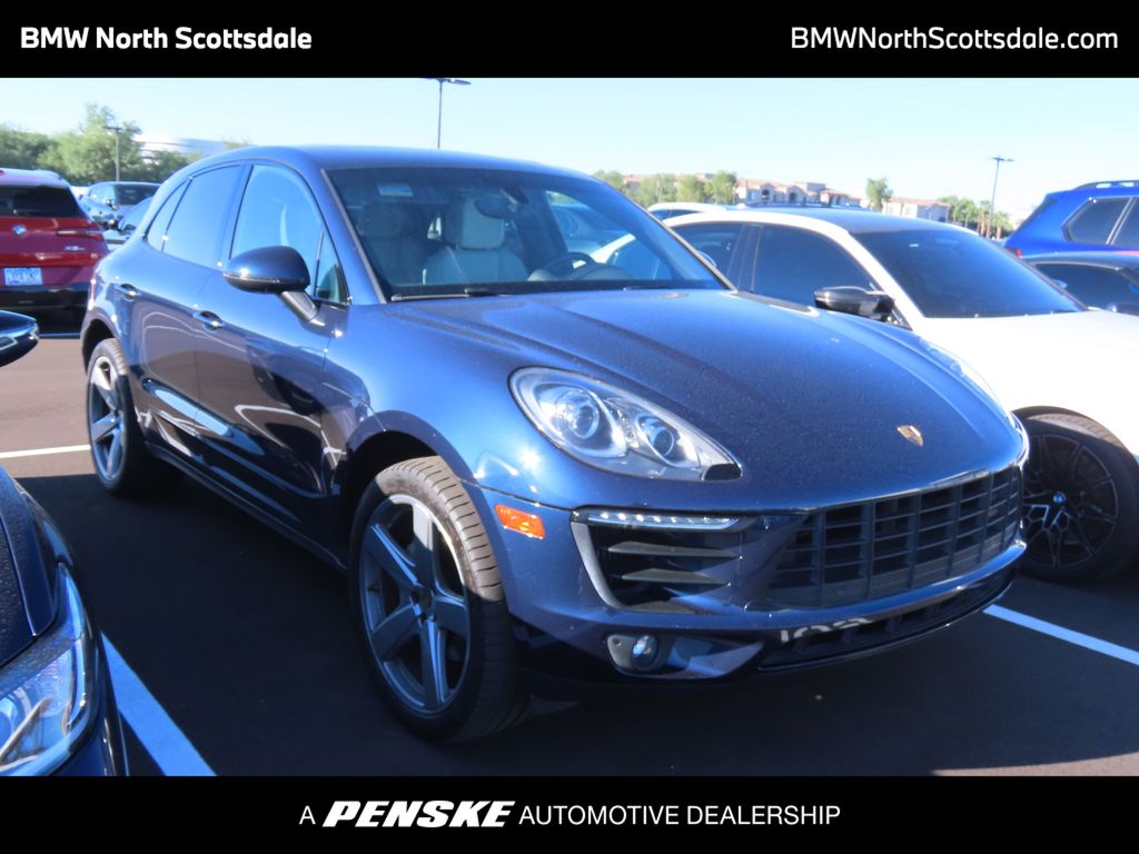 2016 Porsche Macan