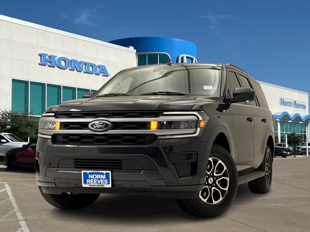 2023 Ford Expedition XLT's photo