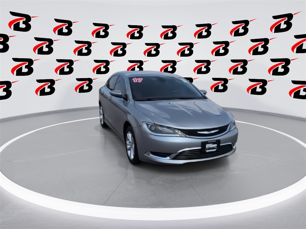 2017 Chrysler 200 Limited photo 3