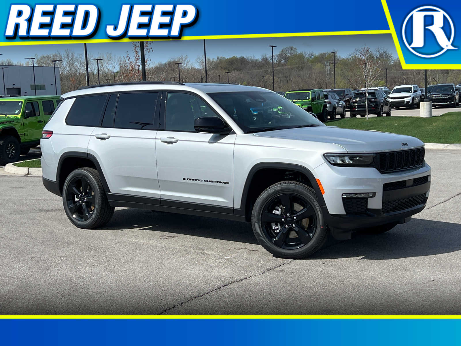 2025 Jeep Grand Cherokee Limited photo 2