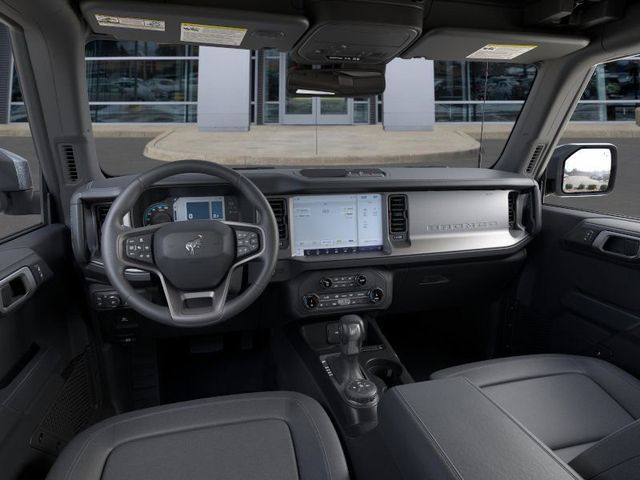 2025 Ford Bronco Outer Banks photo 9
