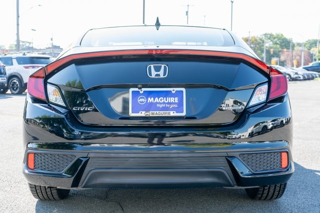 2018 Honda Civic Touring photo 5