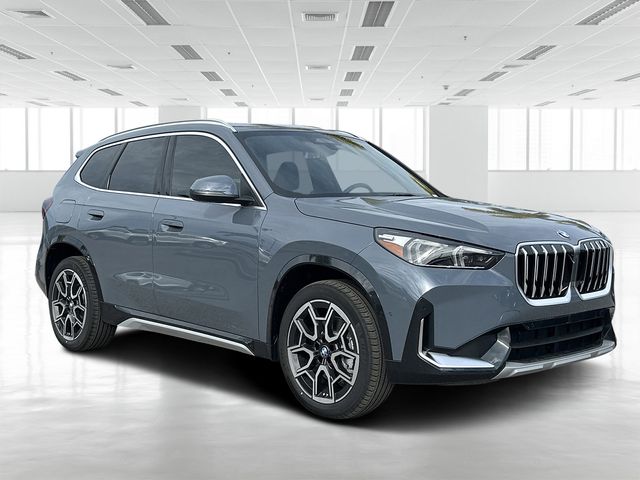 2026 BMW X1 28i's photo