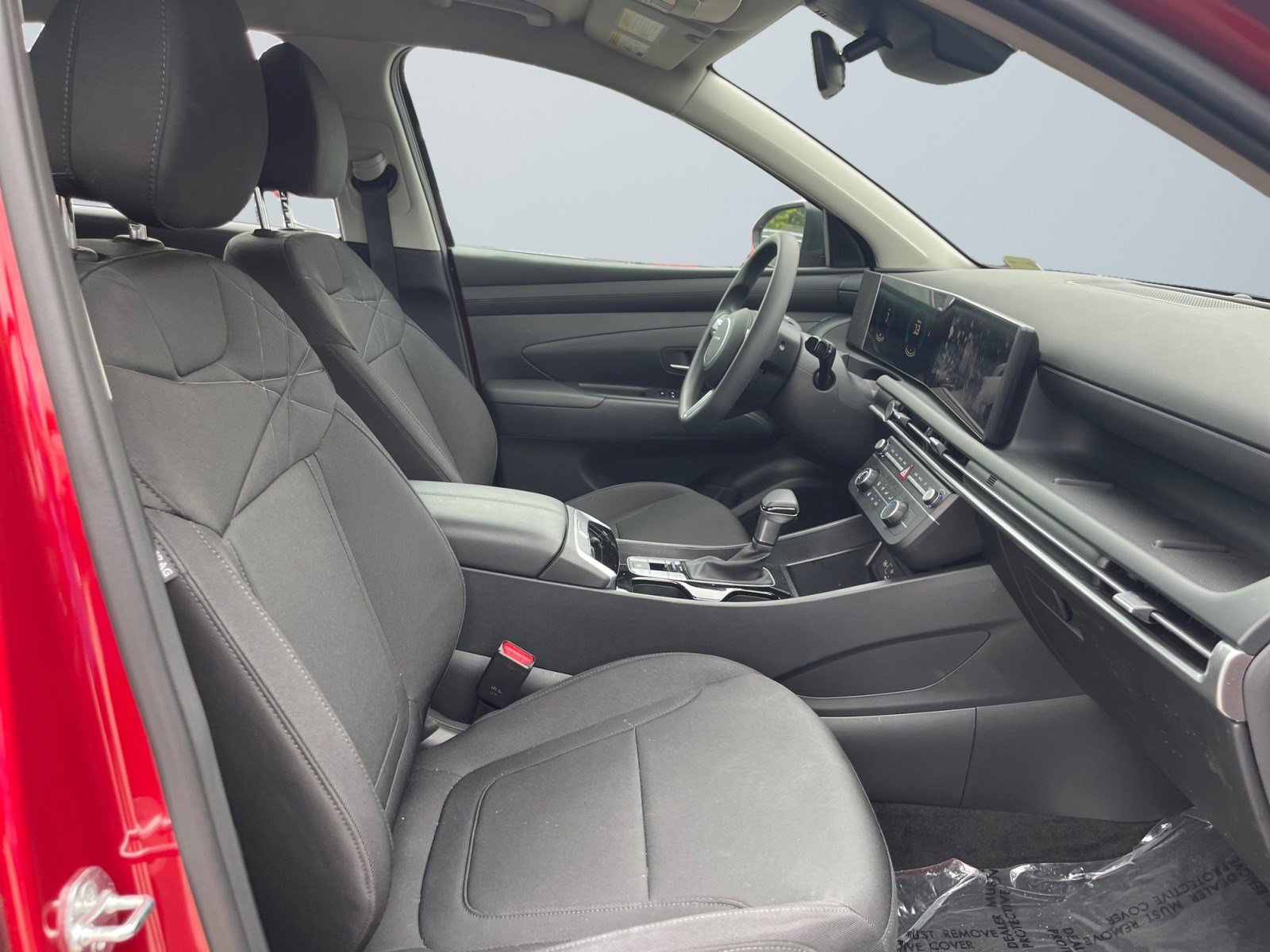 2025 Hyundai Tucson SE photo 15