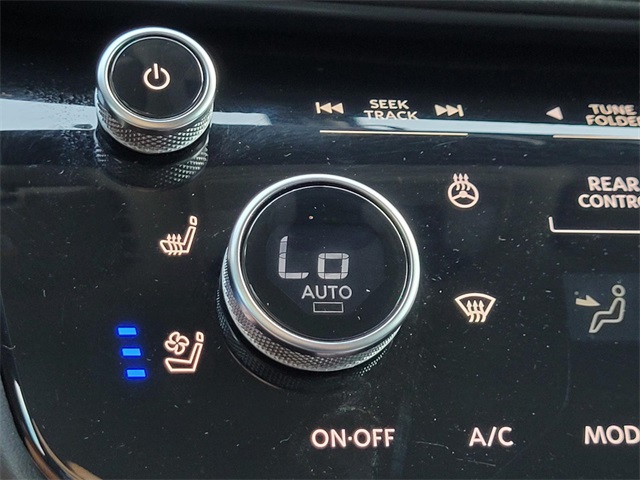 2023 Infiniti QX60 Luxe photo 18
