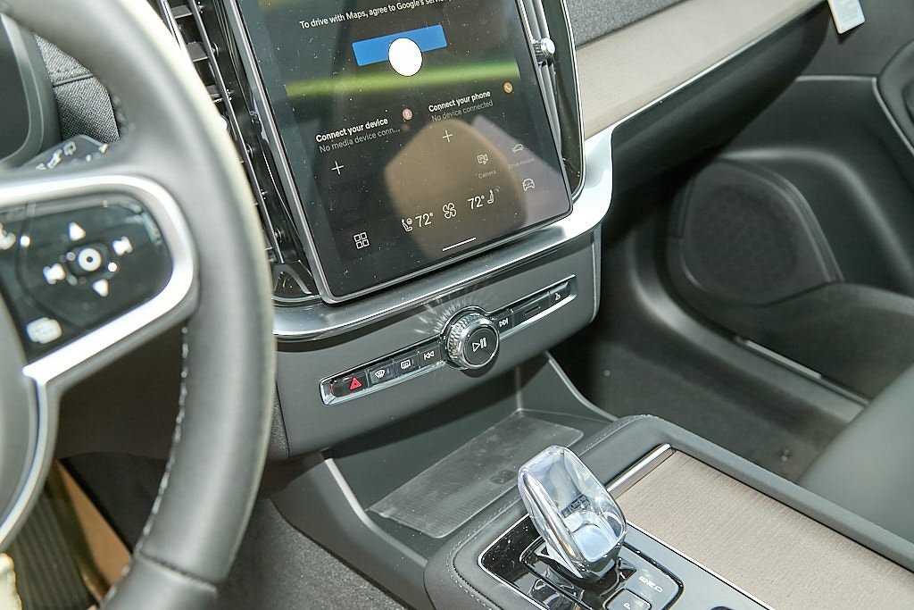 2026 VOLVO XC90 - Image 14