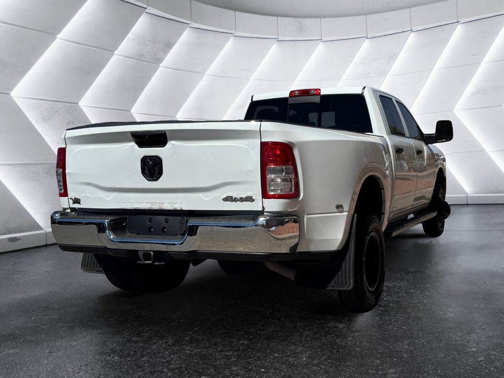 2024 Ram 3500 Tradesman photo 4