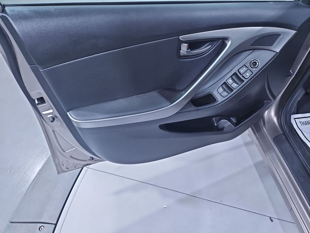 2013 Hyundai Elantra Limited photo 10