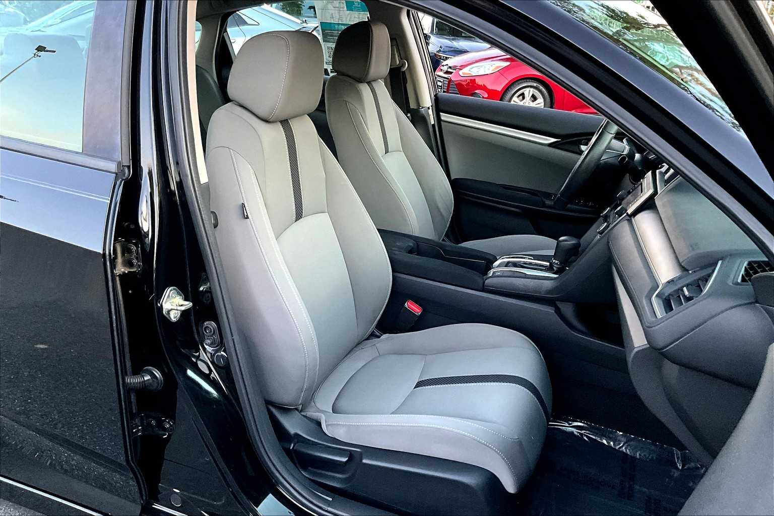 2019 Honda Civic LX photo 8