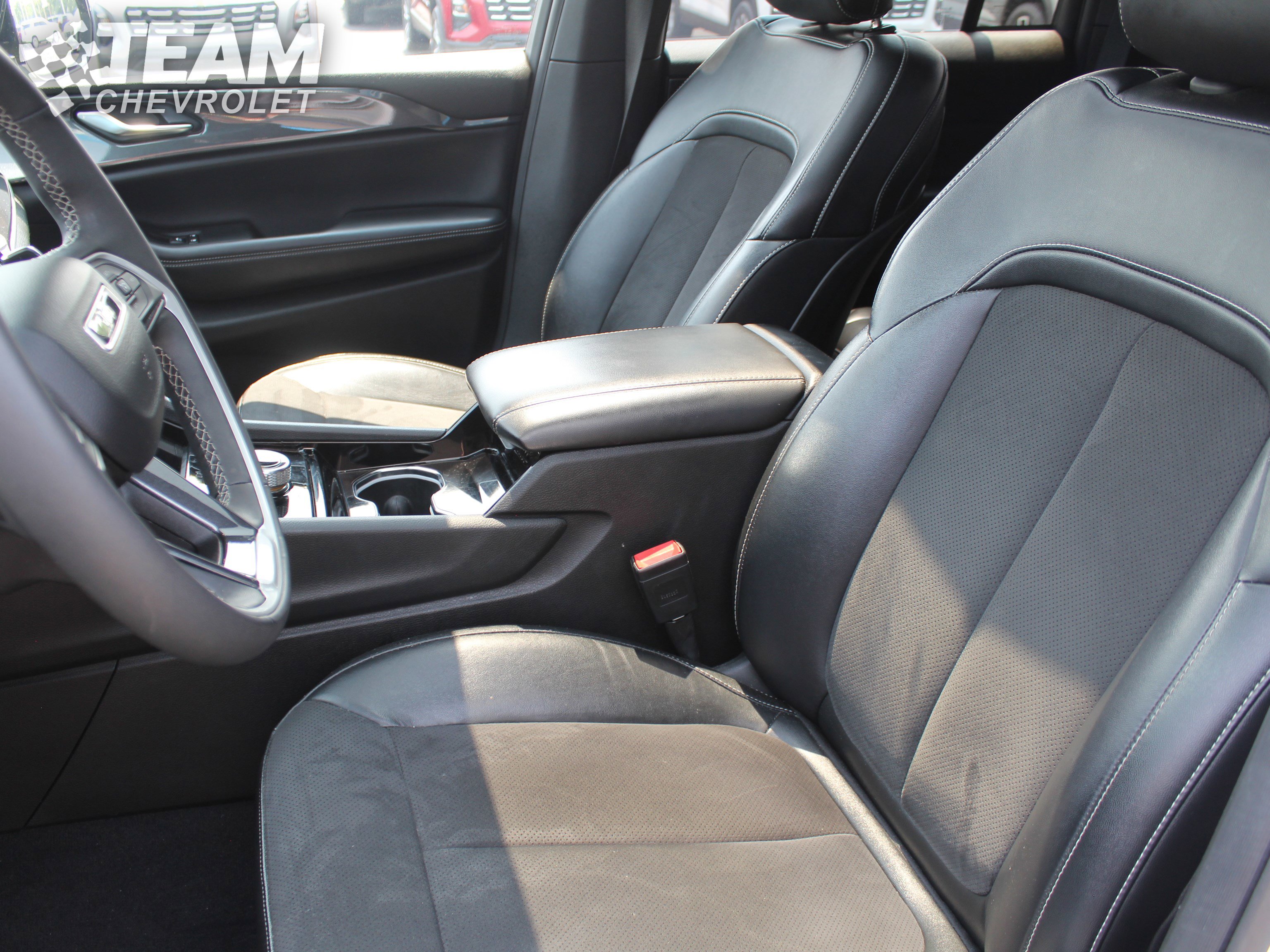 2023 Jeep Grand Cherokee Altitude photo 10
