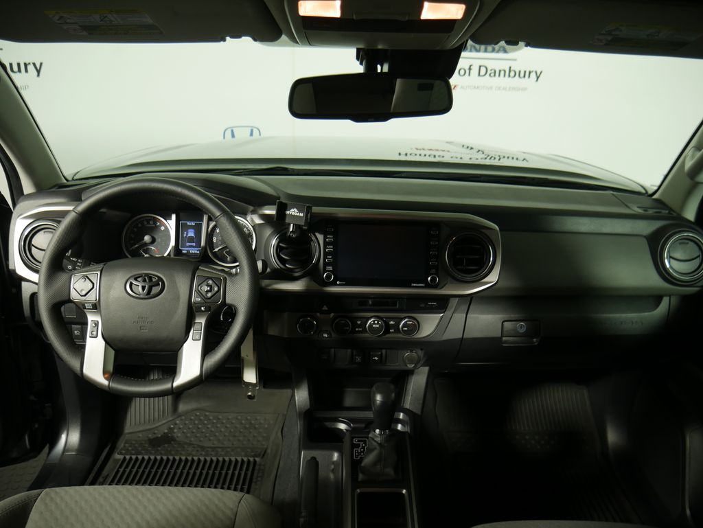 2022 Toyota Tacoma SR5 photo 10