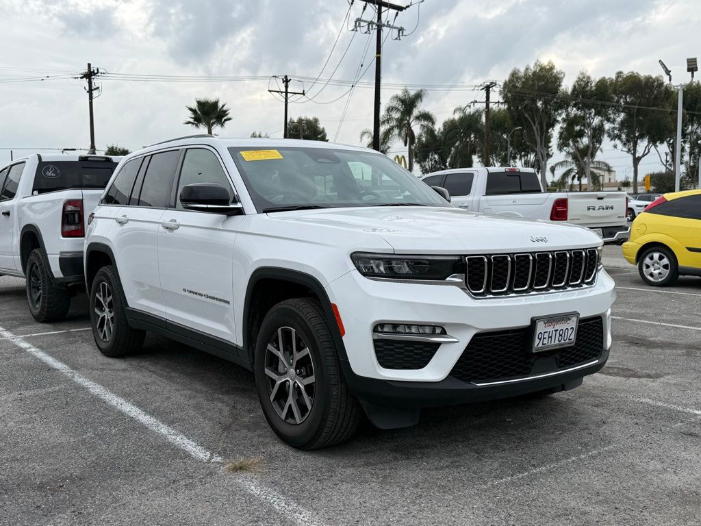 2023 Jeep Grand Cherokee Limited's photo