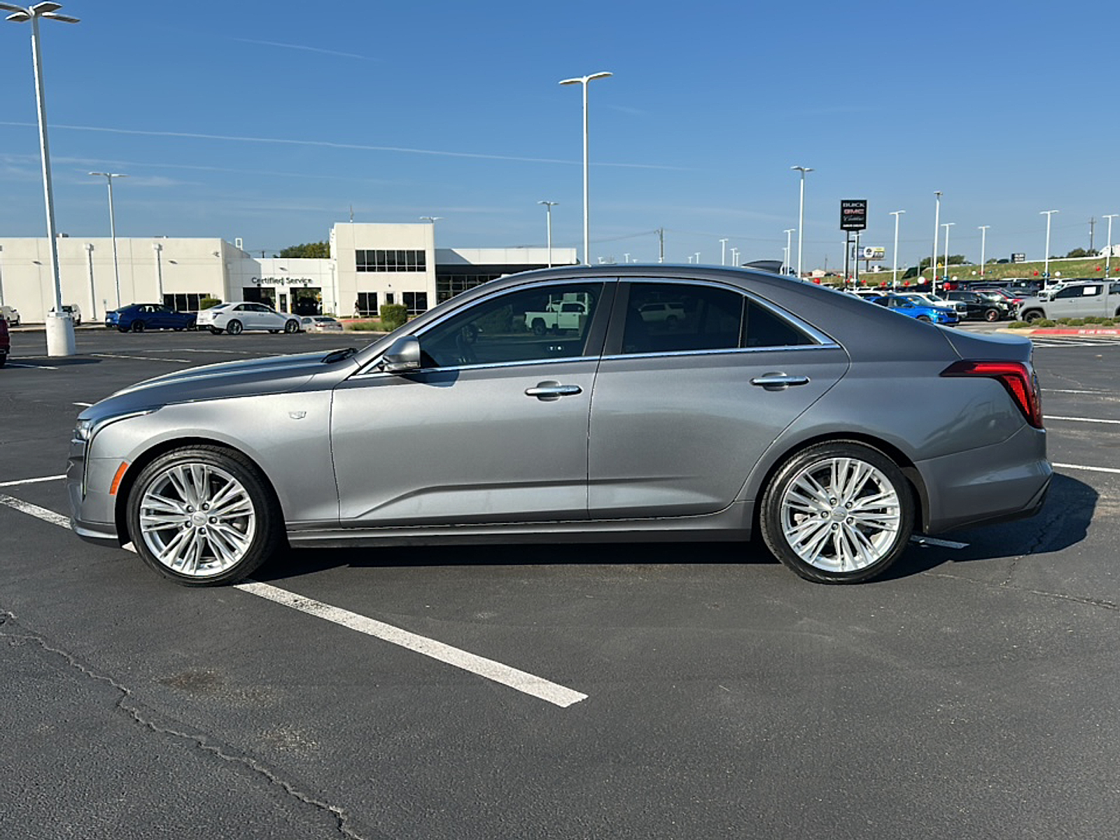 2022 Cadillac CT4 Premium Luxury photo 2