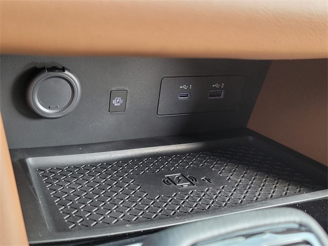 2025 Nissan Pathfinder Platinum photo 23