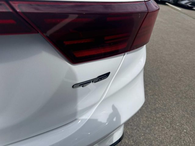 2022 Kia Forte GT-Line photo 6