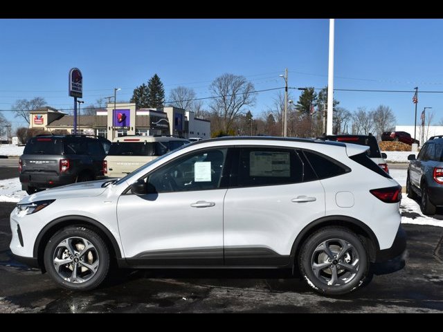 2025 Ford Escape ST-Line photo 4