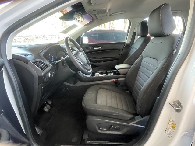 2020 Ford Edge SE photo 8