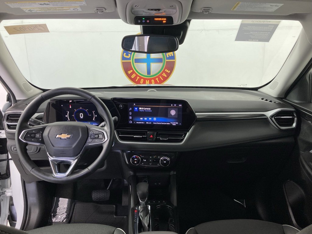 2025 Chevrolet Trailblazer LT photo 6