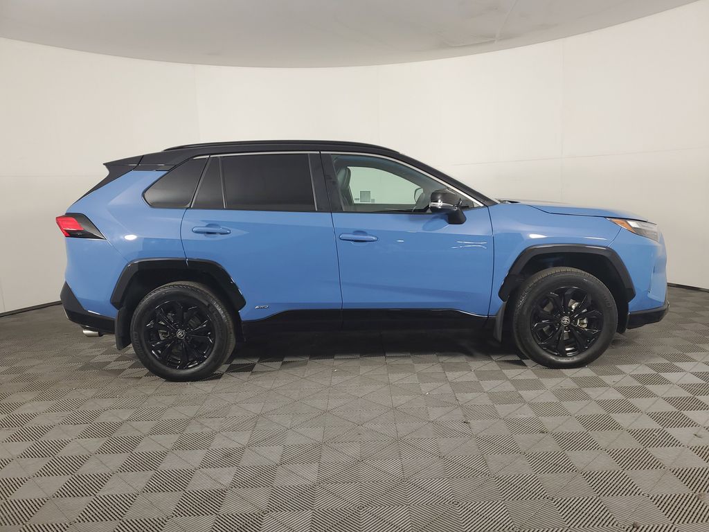 2024 Toyota RAV4 Hybrid XSE photo 3