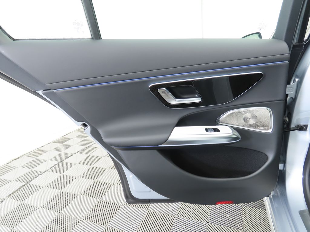 2026 Mercedes Benz E 350 4MATIC photo 25