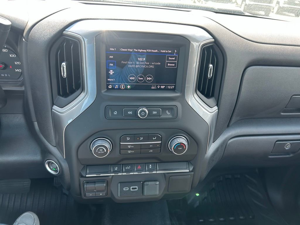 2025 Chevrolet Silverado 2500HD Work Truck photo 7