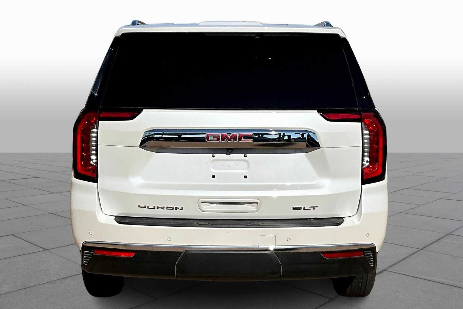2024 Gmc Yukon XL SLT photo 4