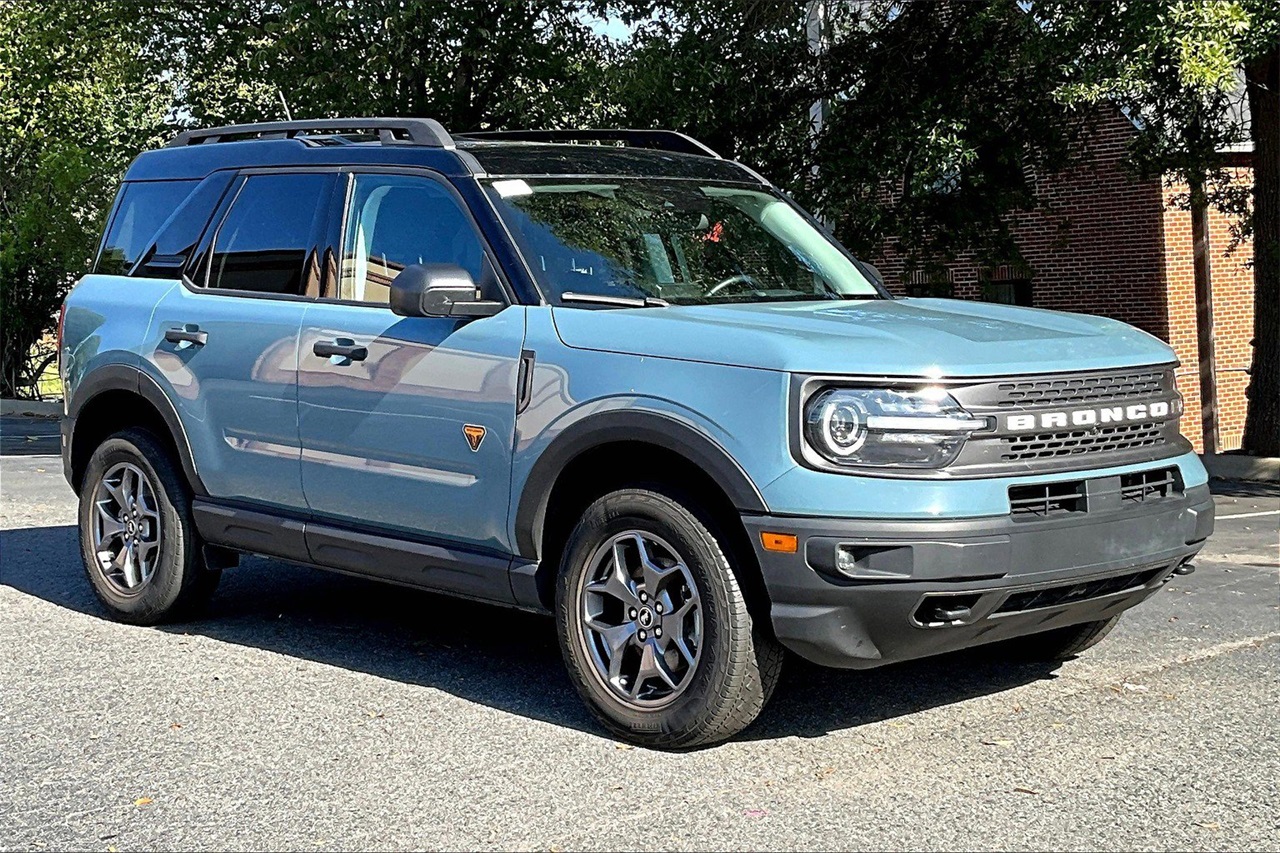 2023 Ford Bronco Sport Badlands photo 2