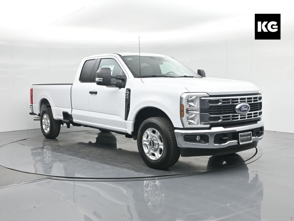 2026 Ford F-250 Super Duty XLT's photo