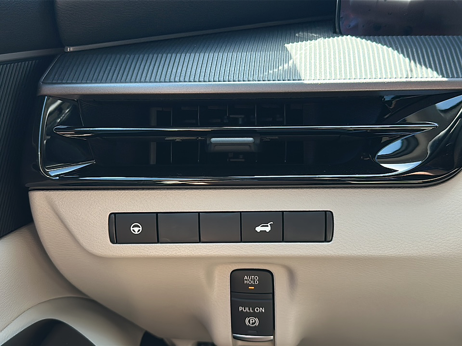 2025 Nissan Murano SV photo 14