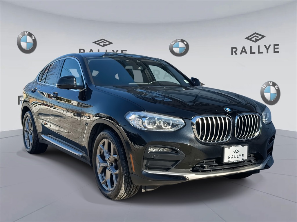 2021 BMW X4 30i's photo