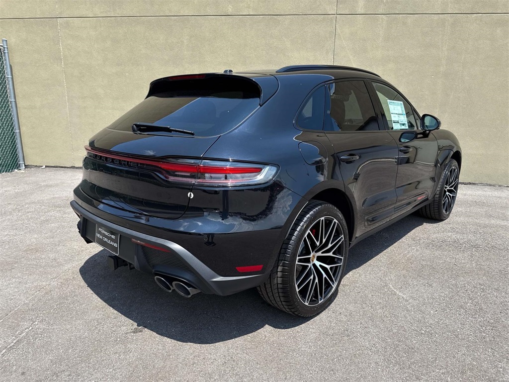2025 Porsche Macan S photo 10