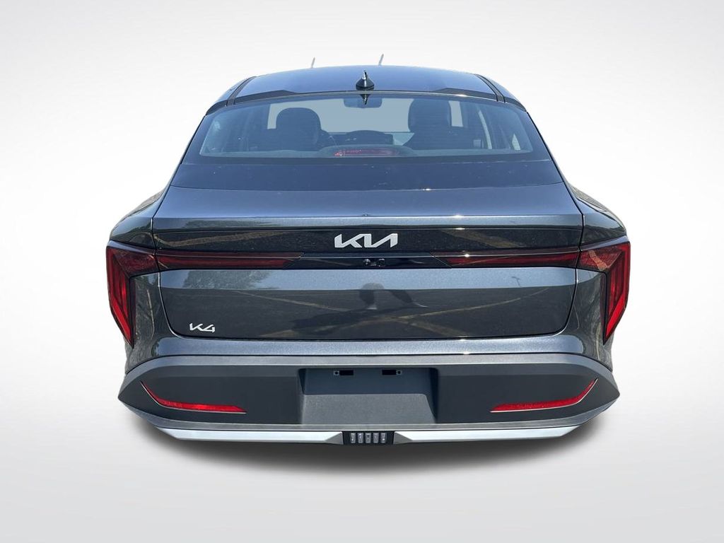 2025 Kia K4 LXS photo 4
